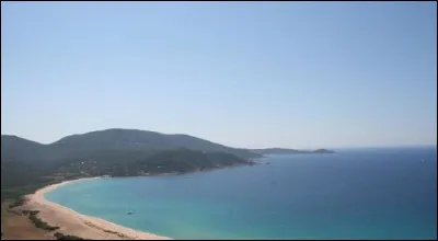 Allons en Corse, à Propriano sur la plage de Portigliolo : vous pourrez assister à ...