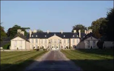 Je vous propose de commencer notre balade en Normandie, au château d'Audrieu. Village de l'arrondissement de Bayeux, il se situe dans le département ...