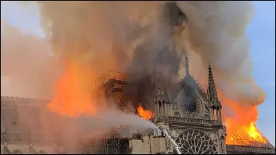 Catastrophe : Le 15 avril 2019, la cathédrale Notre-Dame-de-Paris est en flammes. Qui avait réalisé la flèche qui s'est effondrée ?