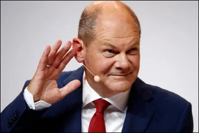 De quel pays Olaf Scholz est-il le dirigeant ?