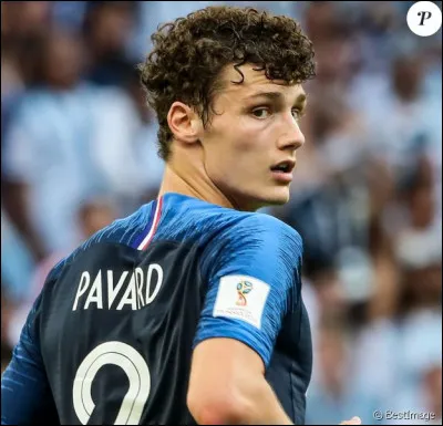 Dans quel club évolue Benjamin Pavard depuis 2019 ?