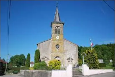 Le point de départ de notre balade quotidienne est aujourd'hui devant l'église Saint-Georges, à Aydoilles. Commune de l'aire d'attraction Spinalienne, elle se situe dans le département ...