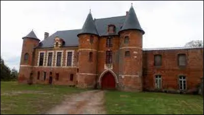 Notre balade commence dans les Hauts-de-France, au château de Beaucamps-le-Jeune. Village de l'arrondissement d'Amiens, il se situe dans le département ...