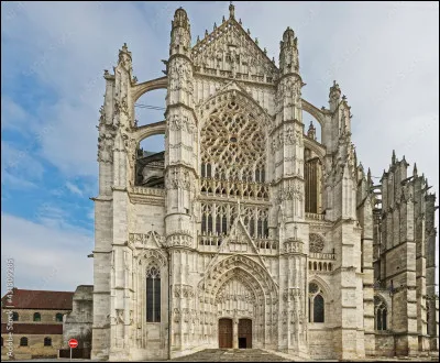 Beauvais est la préfecture de l'Oise.