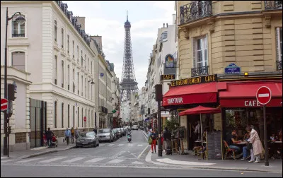 Tu quittes l'hôpital et tu continues de te balader. Soudain tu t'arrêtes devant une boucherie. Que fais-tu ?