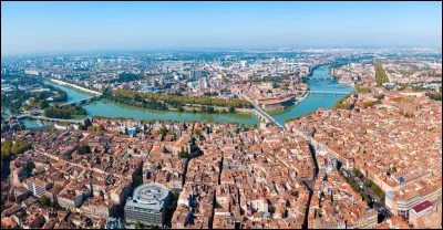 Géographie : dans quel département se trouve la ville de Toulouse ?