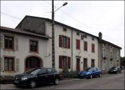 Notre balade commence dans le Grand-Est, à Begnécourt. Village de l'aire d'attraction Spinalienne, il se situe dans le département ...