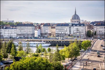 Géographie : Dans quel département se trouve la ville de Nantes ?