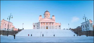 C'est parti ! Ma capitale est Helsinki. Qui suis-je ?