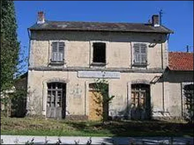 Ancienne commune normande, dans l'arrondissement de Mortagne-au-Perche, Bellou-sur-Huisne se situe dans le département ...