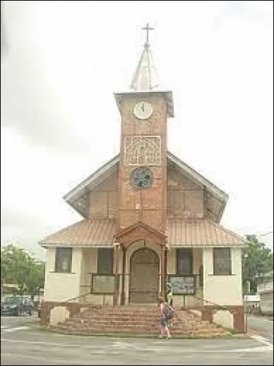 Comment nomme-t-on les habitants de Saint-Laurent-du-Maroni (Guyane) ?