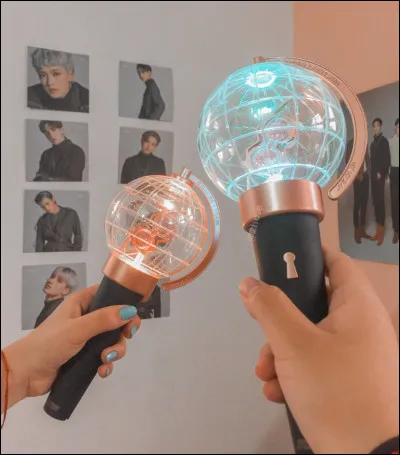 À qui appartient ce lightstick ?