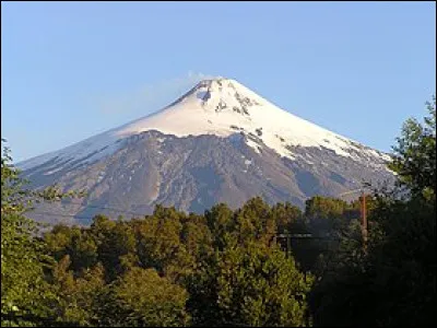 Quelle est l'altitude du Villarrica ?