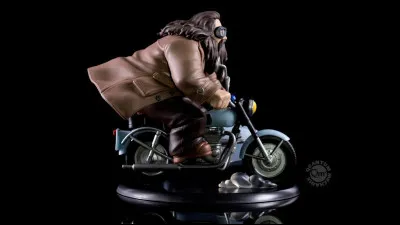 Qui a prêté le side-car à Hagrid pour qu'il l'utilise afin d'amener Harry chez les Dursley ?