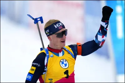 Ce biathlète norvégien a dominé la saison, remportant 16 victoires sur 21 épreuves, et s'adjugeant le classement général de la coupe du monde : il s'agit de ...