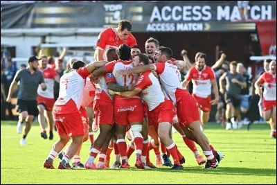 Comment s'appelle le club de rugby de Biarritz ?