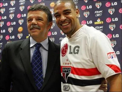 Adriano a t prt par l'Inter  un club brsilien, mais quel club ??