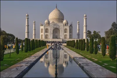 Voulez-vous un pays avec beaucoup de monuments historiques ?