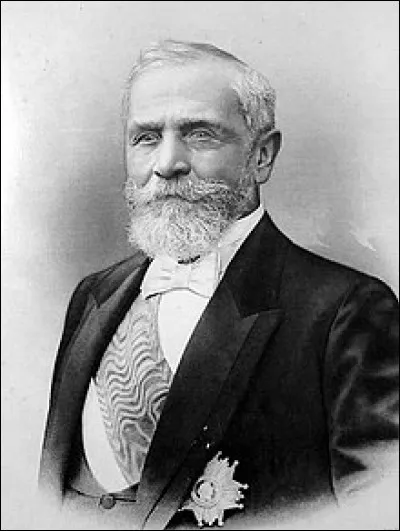 Par quel Président français, le 18 septembre 1901, le tsar Nicolas II est accueilli à Dunkerque, afin de célébrer l'alliance franco-russe ?