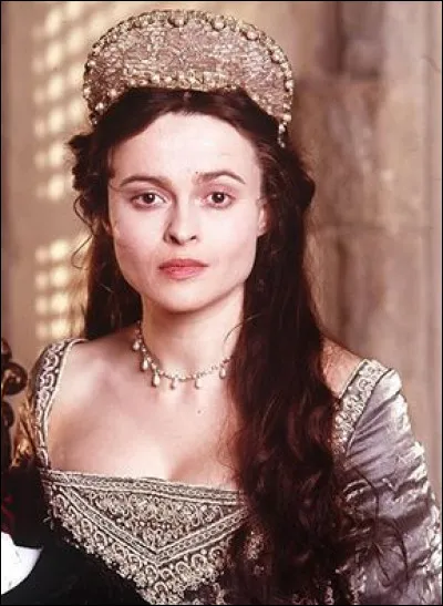 En quelle année Helena Bonham Carter joue-t-elle le rôle d'Anne Boleyn ?