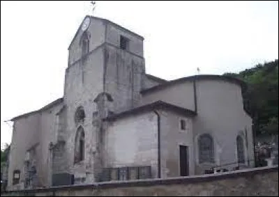 Le point de départ de notre première balade de la semaine se trouve au pied de l'église Saint-Pierre-et-Saint-Paul, à Allamps. Village de Lorraine, dans l'arrondissement de Toul, il se situe dans le département ...