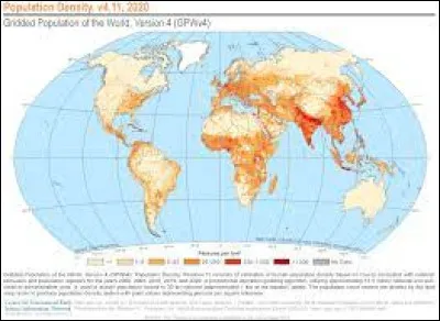 Quel pays est le plus densément peuplé de la planète avec presque 17 000 habitants par kilomètre carré ?