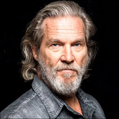 Dans quel film Jeff Bridges incarne-t-il un joueur de bowling surnommé le Duc ?