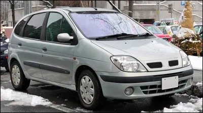 Quelle est cette auto sortie en 1996 ?