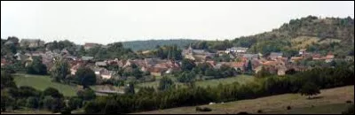 Notre première balade de la semaine commence en Bourgogne, à Asnan. Commune de l'arrondissement de Clamecy, elle se situe dans le département ...