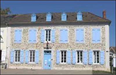 Nous démarrons notre balade à Bazillac. Village Bigourdan, sur les bords de l'Adour, il se situe dans l'ancienne région...