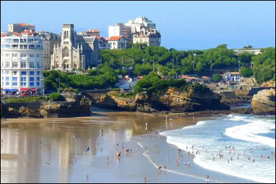 Comment appelle-t-on les habitants de Biarritz ?