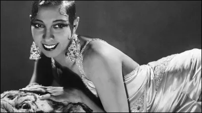 D'après Joséphine Baker, avec son pays, quel est son deuxième amour ?