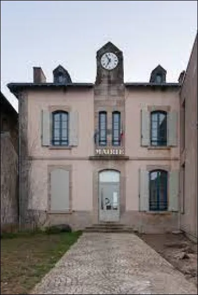 Aujourd'hui nous démarrons notre balade en Nouvelle-Aquitaine, à Boisseuil. Ville de l'aire d'attraction Limougeaude, elle se situe dans le département ...