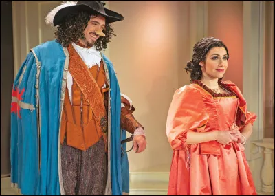 Ah Cyrano de Bergerac ! La tirade "du nez", la scène du balcon, Christian, Roxane... Mais comment la pièce finit-elle donc ?