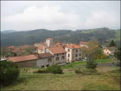 Nous commençons notre balade à Agnat. Commune de l'aire d'attraction Brivadoise, elle se situe dans le département ...