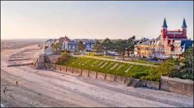 Cette commune du département de la Somme, petite cité portuaire de 1 900 habitants située dans la baie de Somme, c'est ...