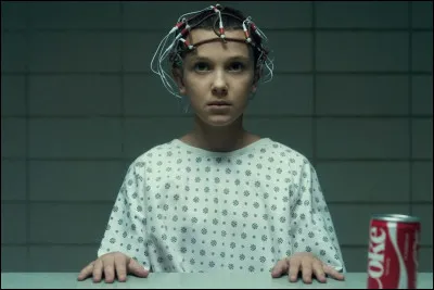 Eleven peut utiliser ses pouvoirs tout le long de la série.