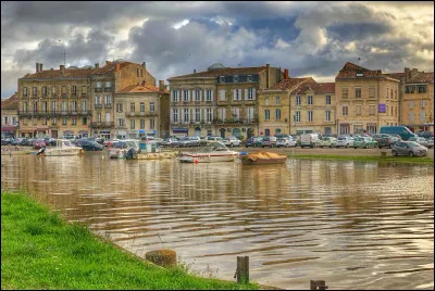 De quel département la commune de Libourne est-elle une sous-préfecture ?