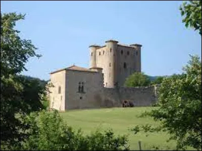 Nous démarrons cette nouvelle balade au château d'Arques. Village de l'arrondissement de Limoux, il se situe dans le département ...