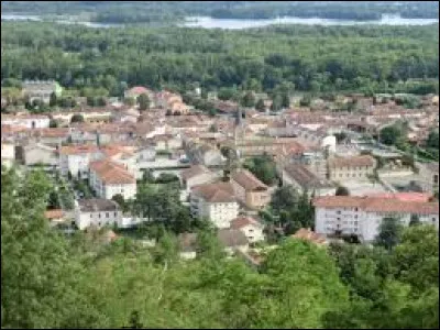 Dans quel département est située la ville de Miribel ?