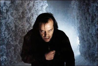 Dans quel film Jack Torrance est-il le gardien dun hôtel isolé dans les montagnes, où il sombre progressivement dans la folie et menace sa femme et son fils ?