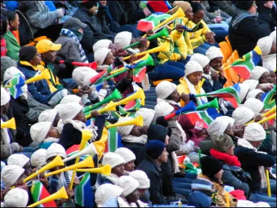 Quelle corne bruyante était utilisée par les supporters de la Coupe du monde de football 2010 ?