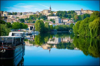 Vrai ou faux ? Angoulême est une académie en France.