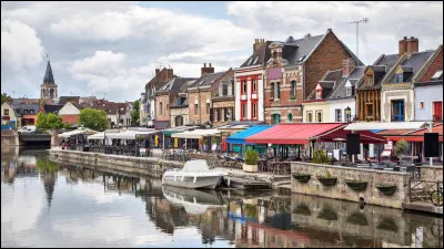 Quel nom portent les habitants de la ville d'Amiens ?