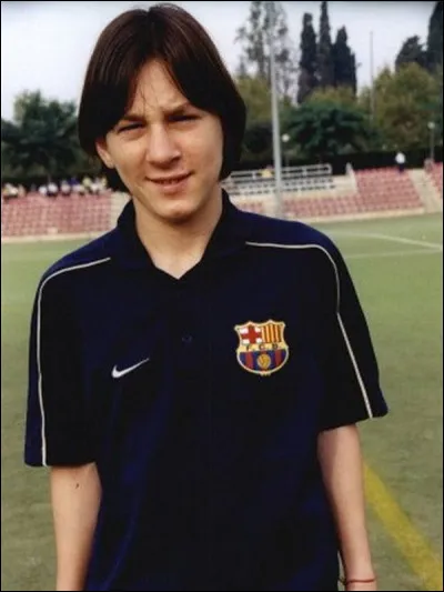 À seulement 13 ans, le prodige argentin arriva à Barcelone. Quel jour précisément ?