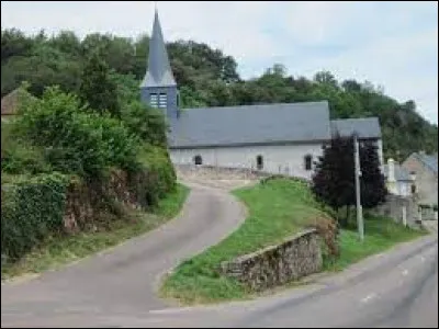 Aujourd'hui nous démarrons notre balade dans le Morvan, à Blanot. Village de l'arrondissement de Beaune, il se situe dans le département ...