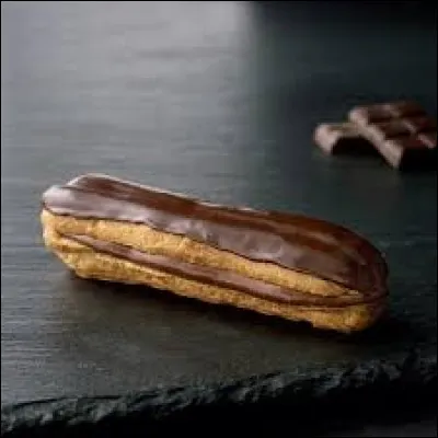 Quelle pâte utilise-t-on pour réaliser un éclair au chocolat ?