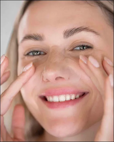 Choisis l'endroit du piercing au nez que tu préfères.