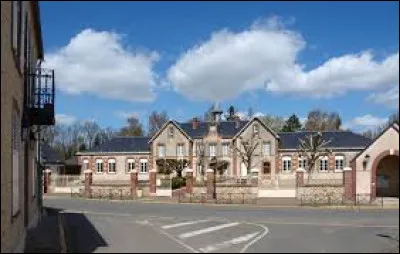 Je vous propose de commencer notre balade dans le Centre-Val-de-Loire à Aunay-sous-Auneau. Nous sommes dans le département ...