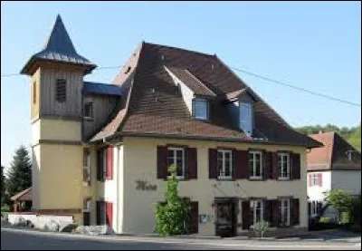 Nous commençons notre balade dans le parc naturel régional des Ballons des Vosges, à Bourbach-le-Bas. Village de l'arrondissement de Thann-Guebwiller, il se situe dans le département ...